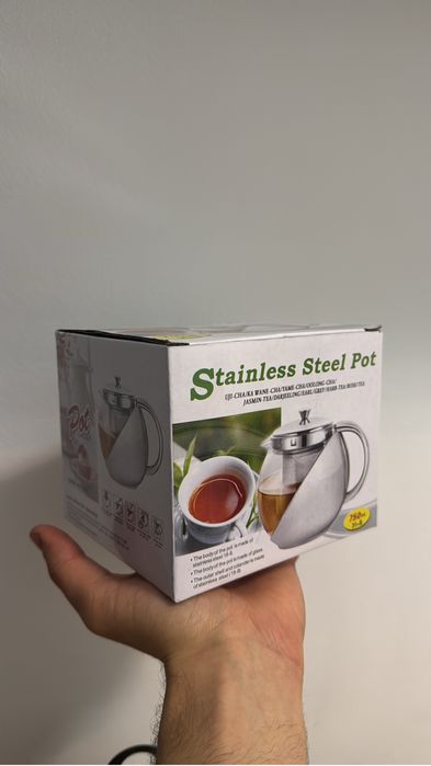 Ceainic cu infuzor 750ml , nou