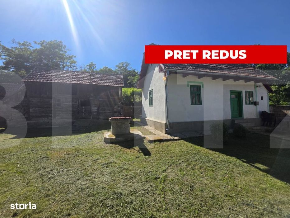 Casa traditionala din lemn in satul Zoltan