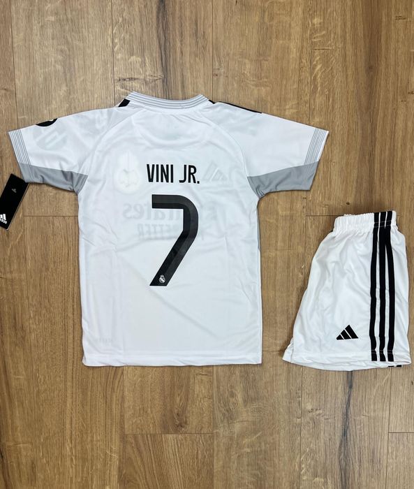 Детски футболен к-т на Реал Мадрид/Вини Джуниор/Real Madrid/Vini JR