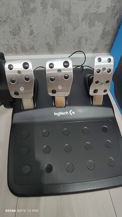 Продается руль g29 Logitech