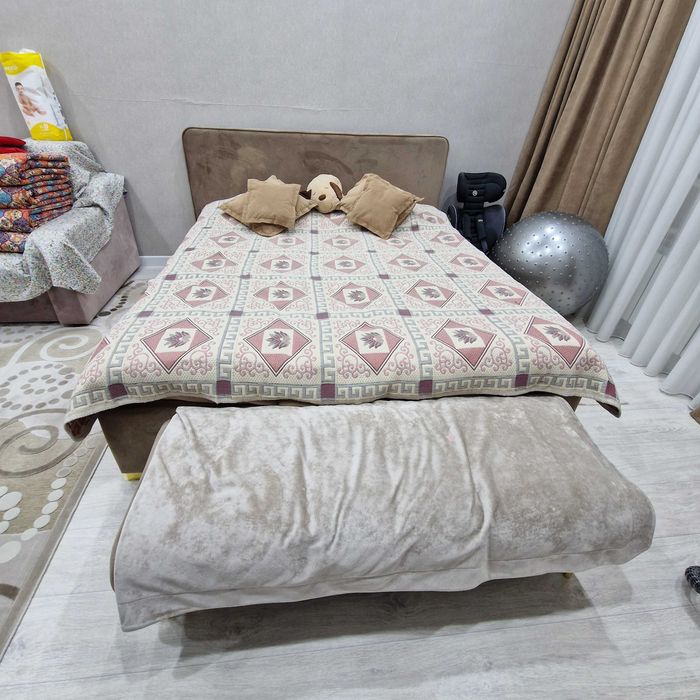 Спальный Кровать