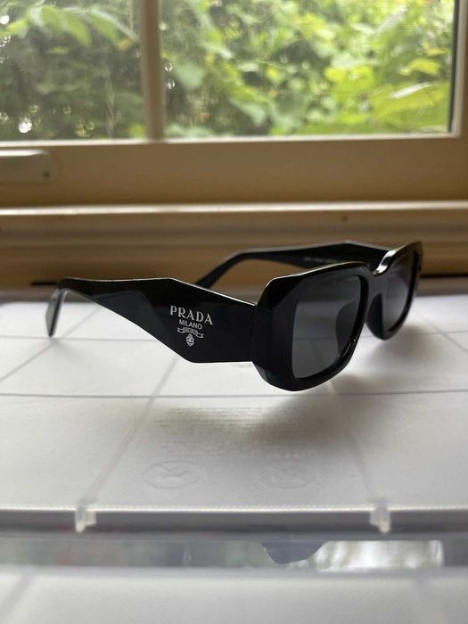 Ochelari de soare Prada