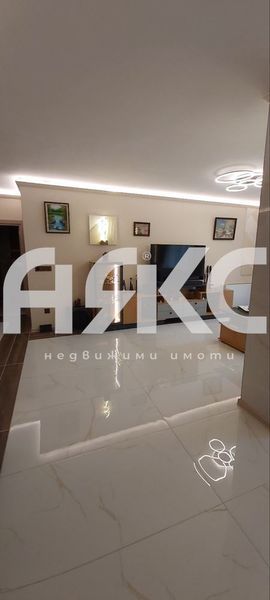 Тристаен луксозен апартамент  в с. Панчарево - ПАРКО МЯСТО ВКЛЮЧЕНО В