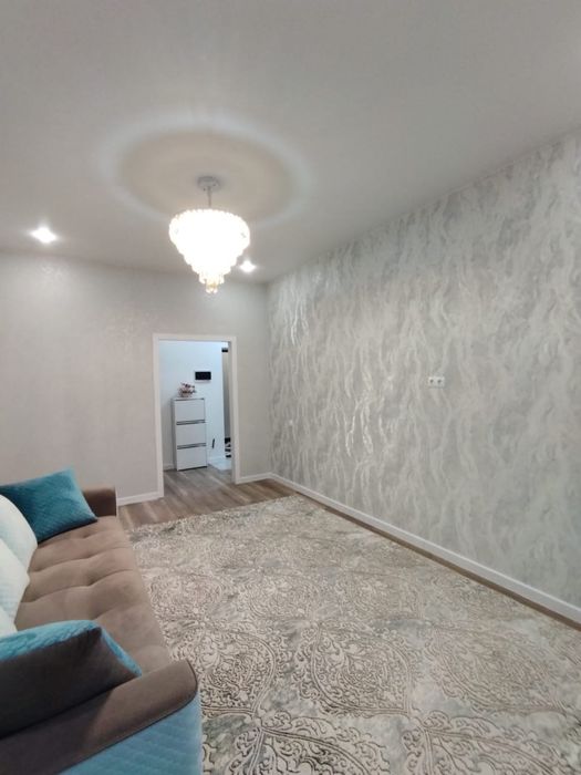 Поклейка обоев, качественно в срок