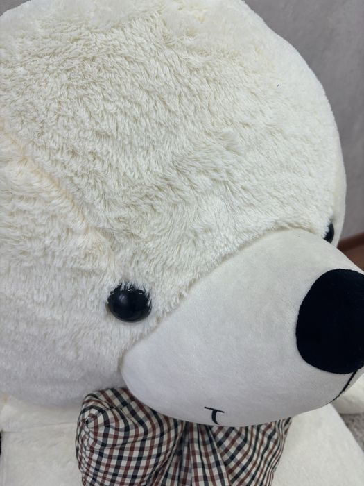 Медведь плюшевый