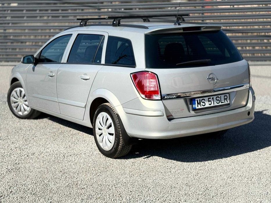 Opel Astra Station Wagon Sport – 1.6 Benzină – Doar 98.000 km