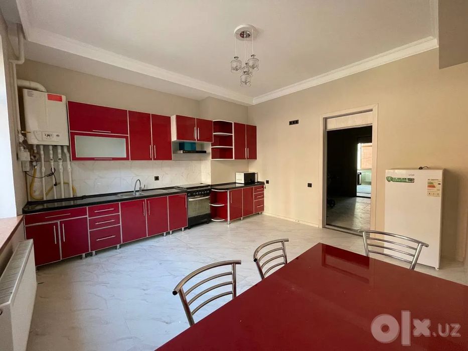 Сдаётся 4-комн ТТЗ, 150 м²