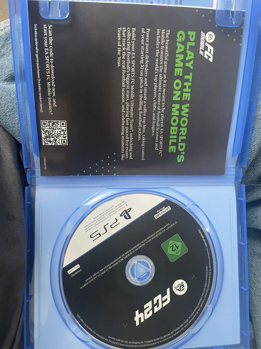 Продам fifa24 диск от playstation 5