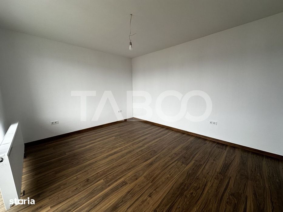 Apartament decomandat 2 camere balcon loc de parcare orientare sudica — fotografia 1