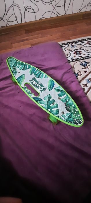 скейдборд зеленый