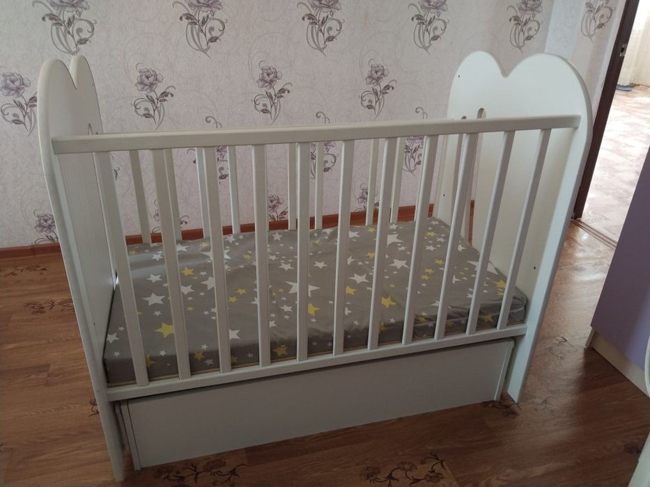 Манеж с матрасом