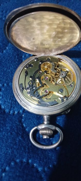 Vând ceas de buzunar Auricoste argint