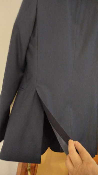 продаю костюм мужской