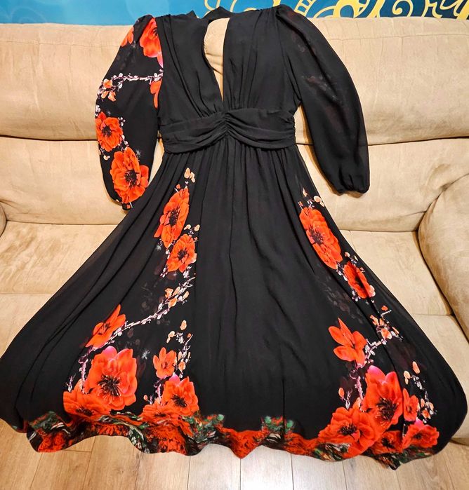 Rochie de seara lunga , marimea L negru cu rosu