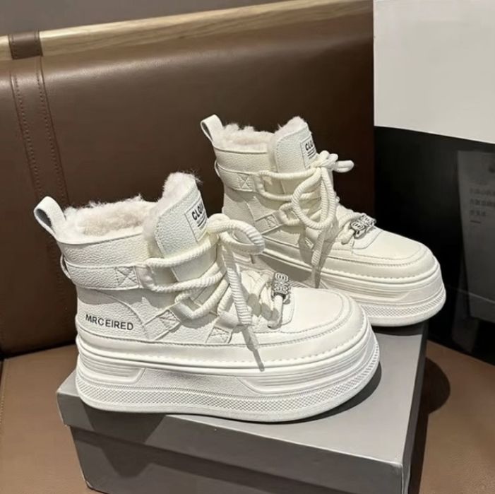 Продам ботиночки