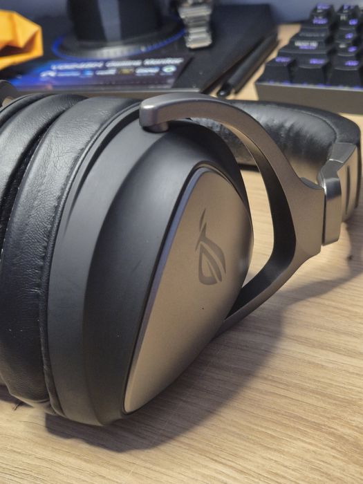 Casti gaming asus rog delta s