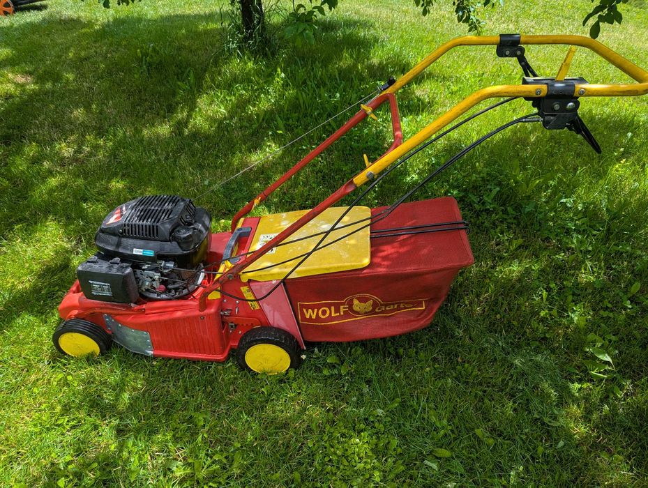 Masina de tuns cu tractiune Honda