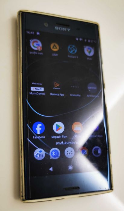 Vand Sony Xperia XZ Premium pentru audiofili, baterie usor umflata