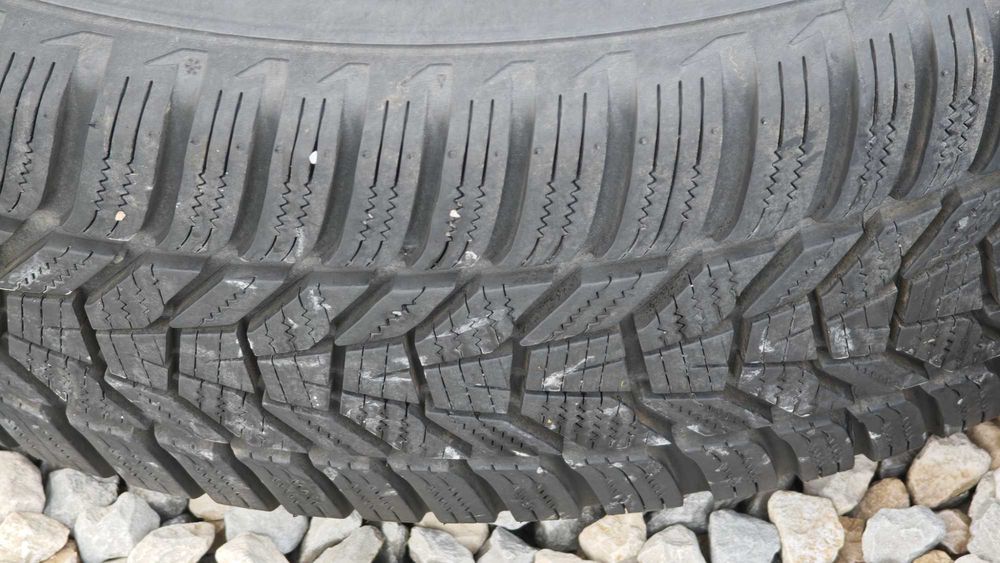 Лизинг TBi 17''Cr-v 225 65 17 Джанти+Зимни Hankook DOT1524 Honda