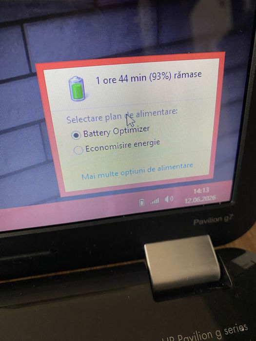 Laptop HP Display mare 17,3 Led,Windows,4gb ram ddr3,500gb m,functional cu incarcator