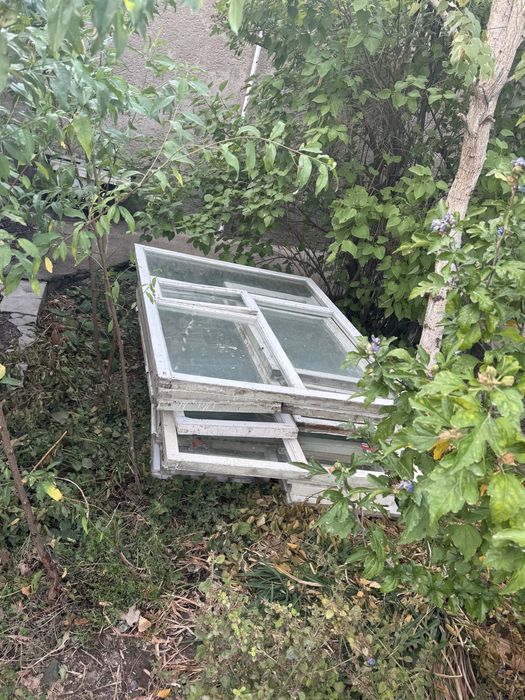 Оконные рамы , из деревянного материала