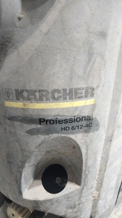 Карчер сотилади ичида битта клапани бузилган