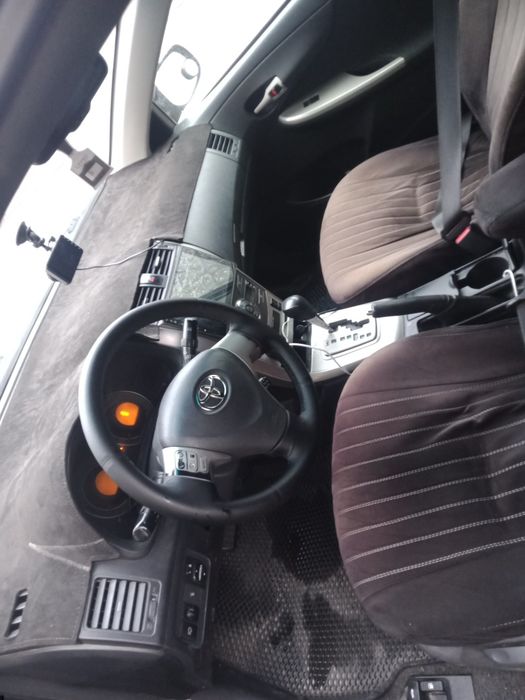 Продам машину Тойота королла е150