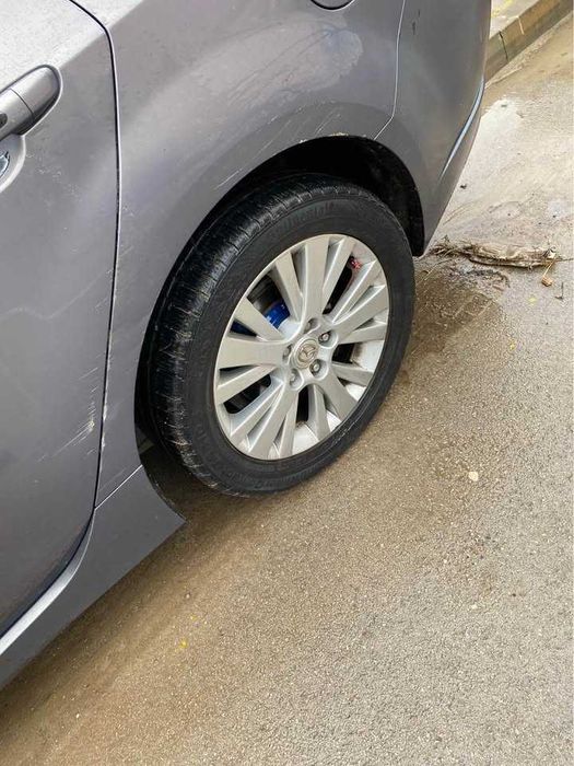djanti s gumi za Mazda 6