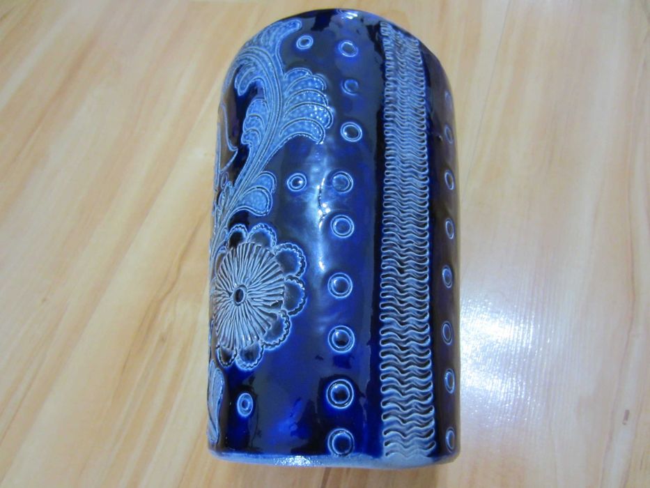 Sticla superba ceramica portelanata,an 1950,marcata - colectie,ieftina