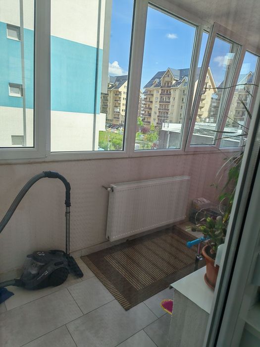 Vând apartament cu 3 camere