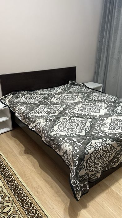 Двухспальная кровать