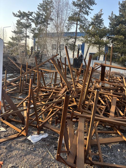 Металлый селые.