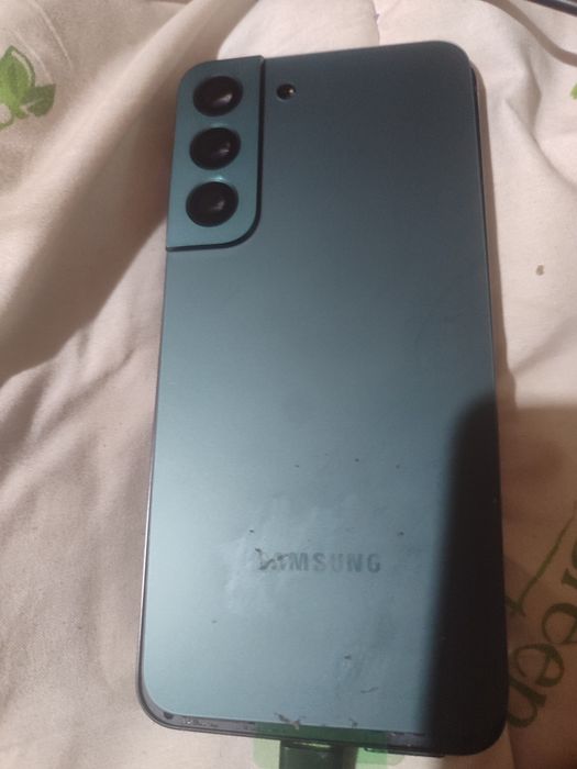 Samsung S22 5G Смарт телефон може начасти