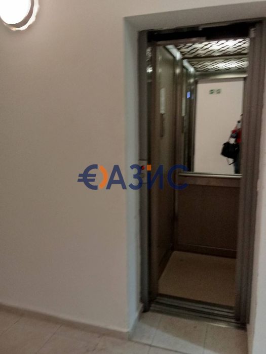 Продава се Двустаен апартамент в Свети Влас - 68 кв.м за 713 €/кв.м - Снимка #10