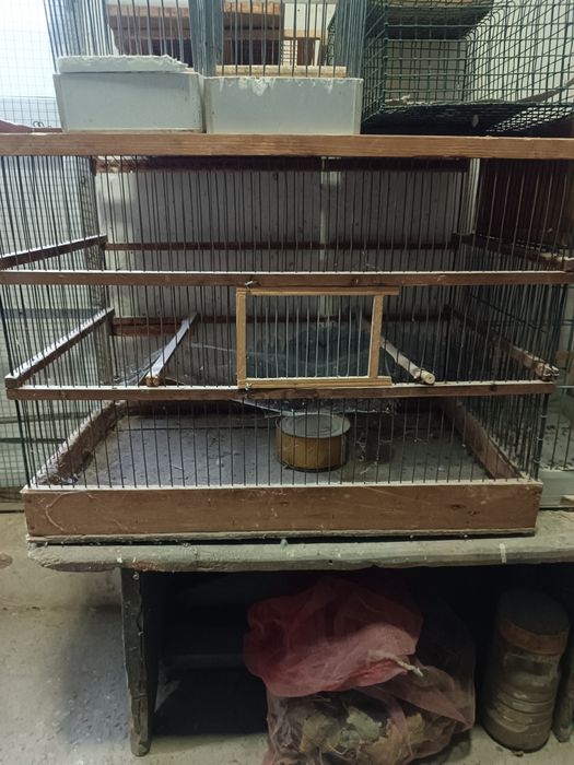 Продаются разные клетки деревянные железные и вольеры б/у