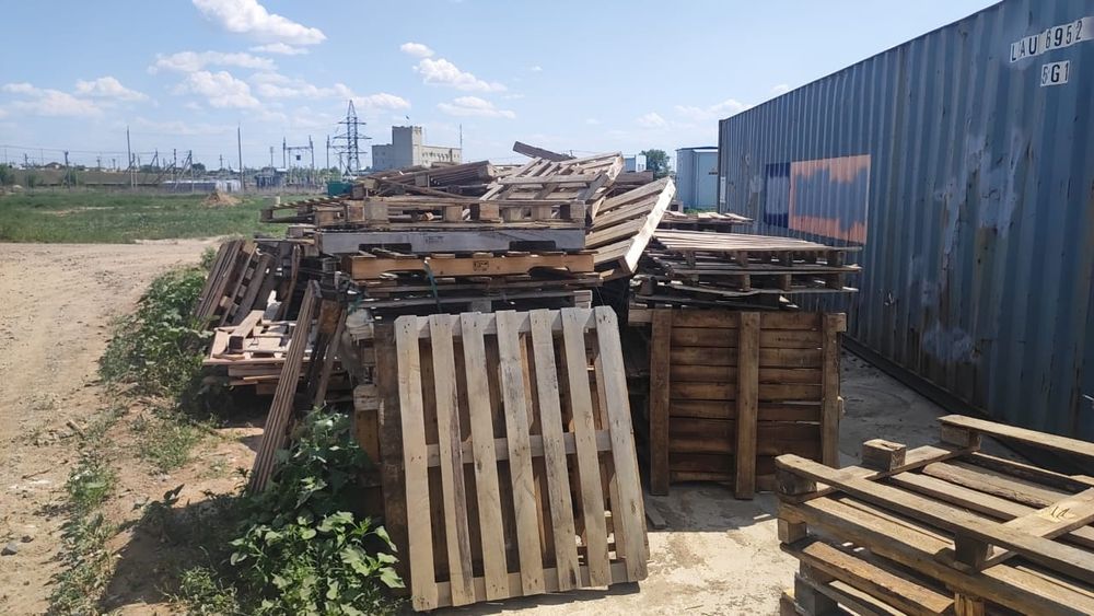 Поддоны б/у в хорошем состоянии