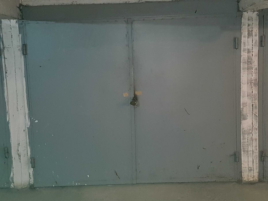 Дава се под наем Гараж / Паркомясто в София, Банишора - 16 кв.м за 100 € - Снимка #1