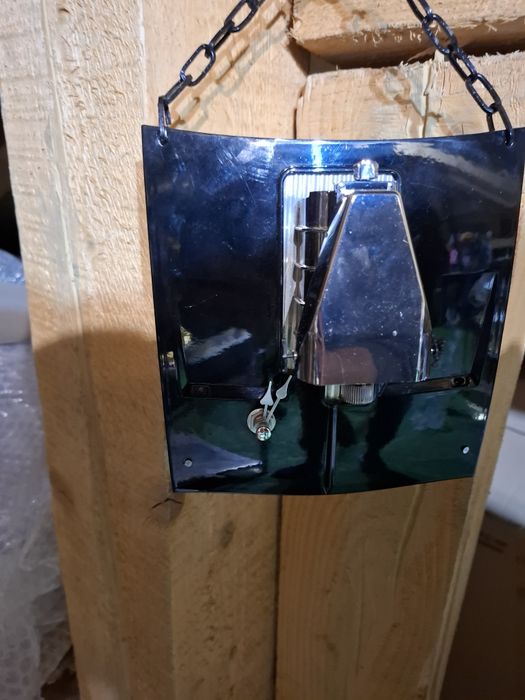 Часовник въздуховод капак на автомобил!