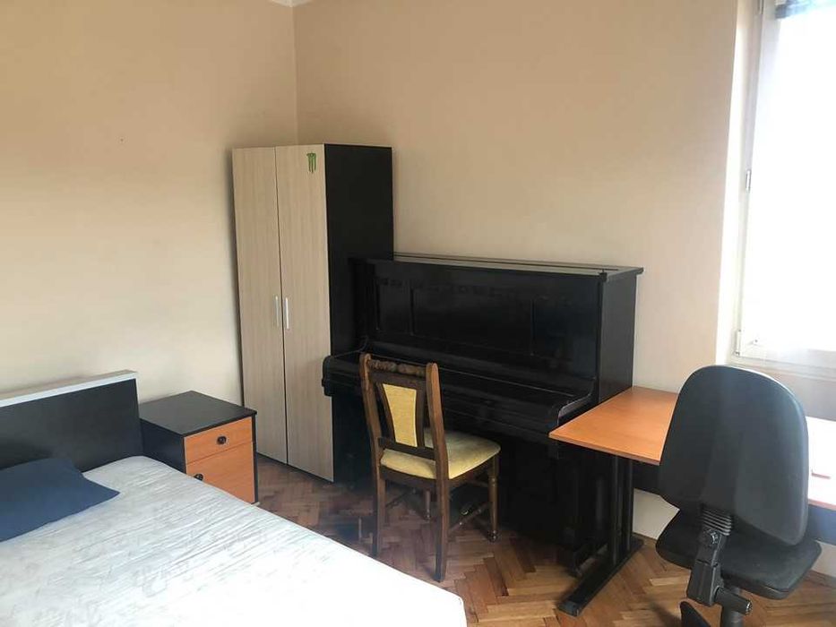 Дава се под наем Тристаен апартамент в София, Зона Б-18 - 90 кв.м за 600 € - Снимка #7