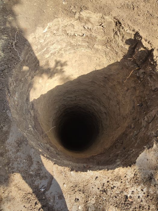 Копаене на Септични Ями,Полагане на Бетони