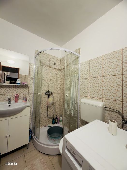 Apartament 4 camere, decomandat, etaj 2, 78mp in Bucovina