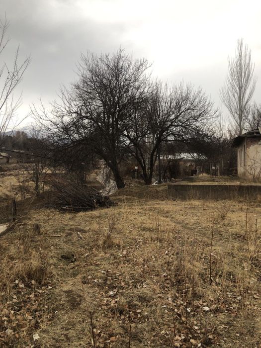 Октошда ер учаска сотилади 6- сотих  Heaven’s Garden ёнида