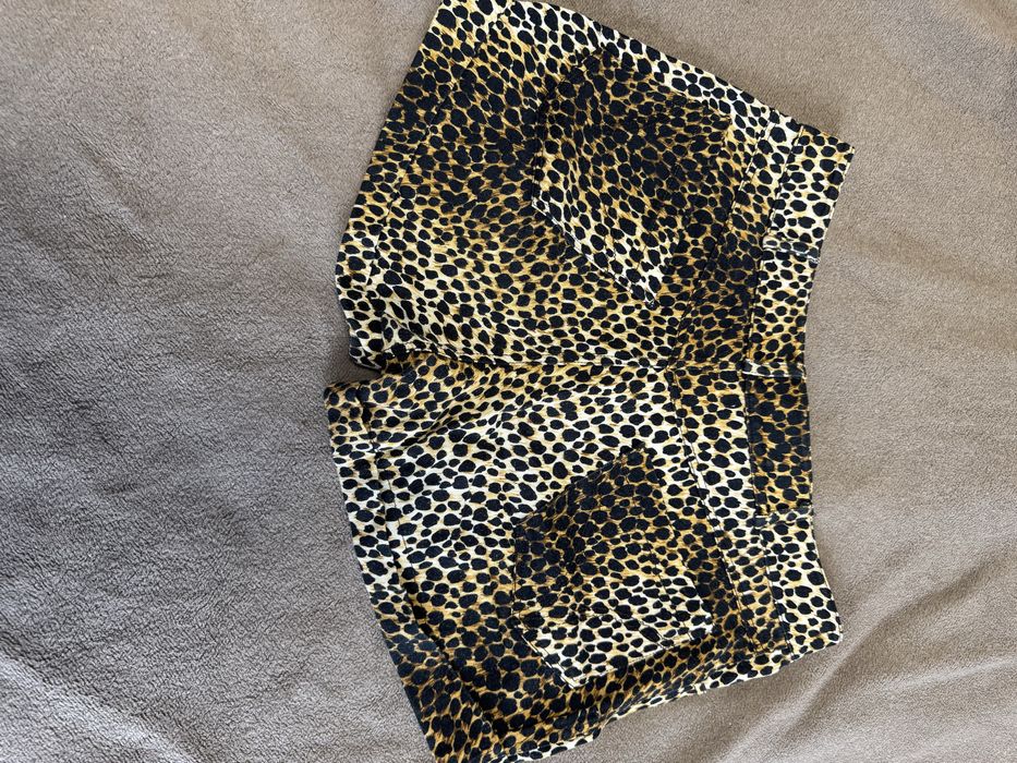 Къси панталони ZARA, D&G