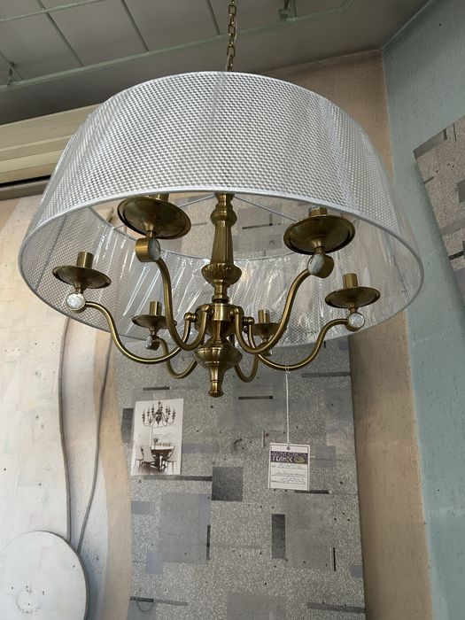 Люстра Продам люстры потолочные 2 штук