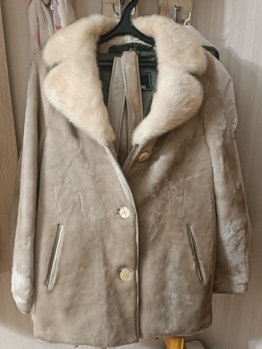 Продам полушубок