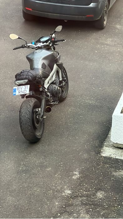 Yamaha mt-09 900
