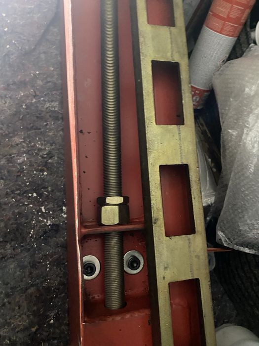 Elevator auto sau alte.