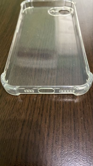 Протектор за iPhone 16e - прозрачен