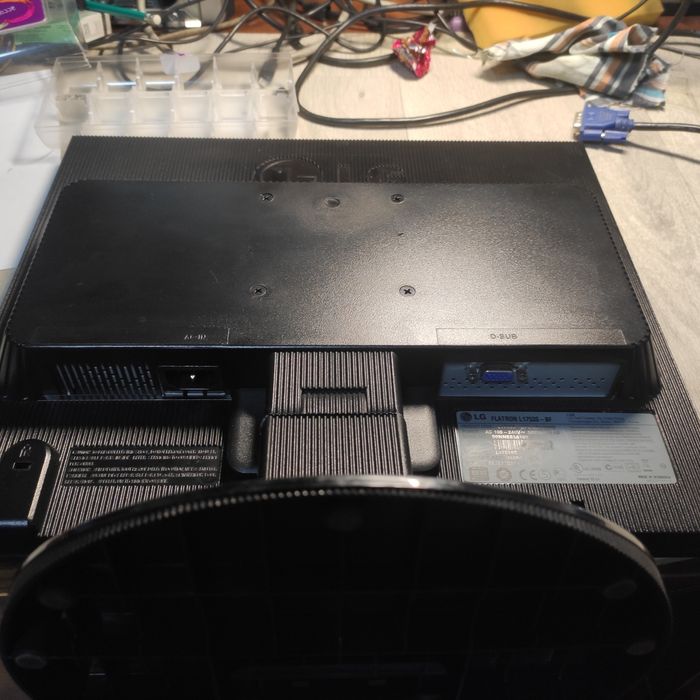 Монитор LG L1753S