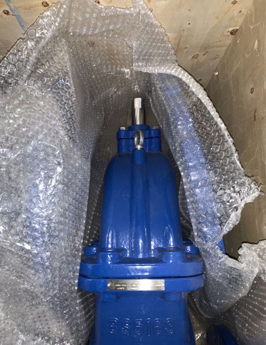 Zadvishka chugunnaya du 400 ru 10 Задвижка чугунная